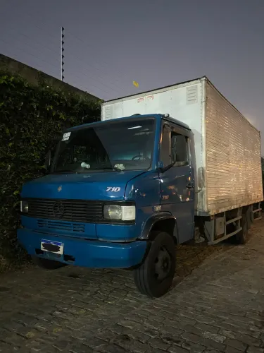 Mercedes 710 plus 2007