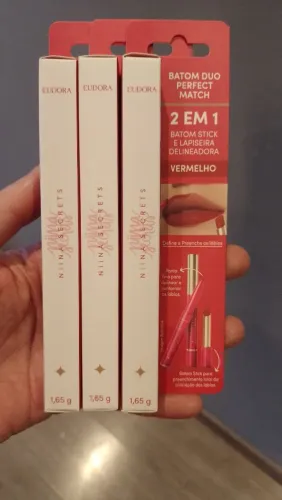 3 unidades Cor Vermelha - Batom Duo Perfect Match Niina Secrets Novo e lacrado