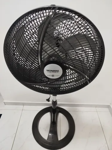 Vendo ventilador de coluna mondial