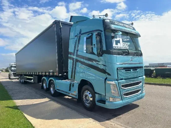 FH 460 6x2 Globetrotter Ano 21 Euro 5 Aut + Sider 0km 30 plt 15.40 x 2.90 com pneus 