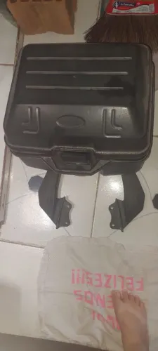 Suporte baú + bauleto 27L Yamaha fz25