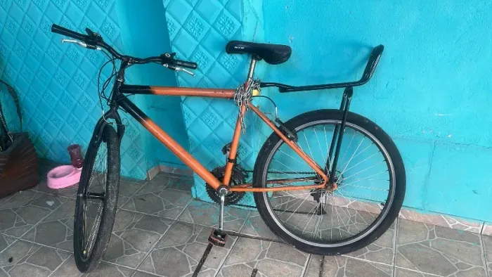 Bicicleta aro 26 com marcha e garupa