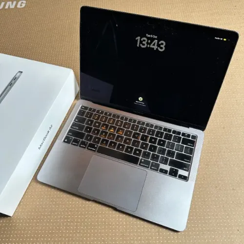 Macbook M1 2020 - 256 / 8GB