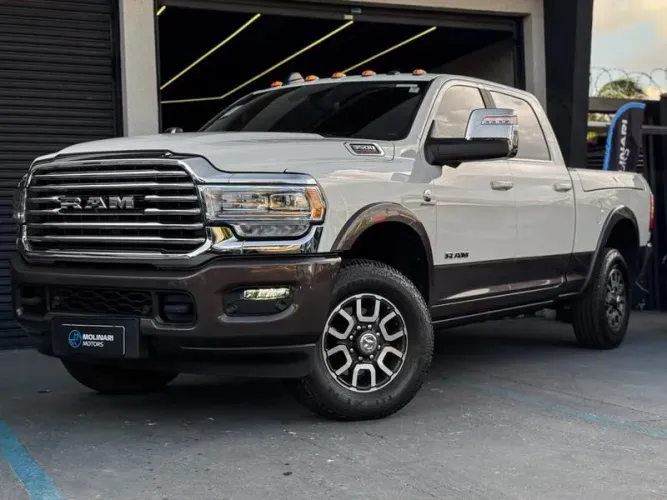 Ram 3500 Limited Longhorn 6.7 TB CD Diesel 2024