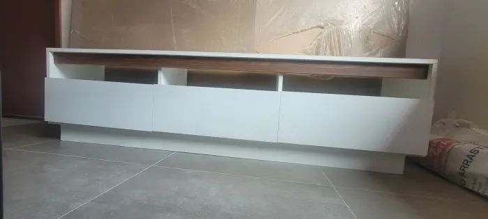 VENDE-SE RACK BASE SEMINOVA MONTADA E PAINEL NOVO NA EMBALAGEM