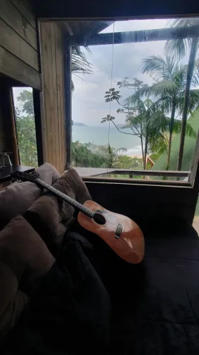 Oportunidade Casa na Praia da Solidão: Refúgio Aconchegante com 529m² de Terreno