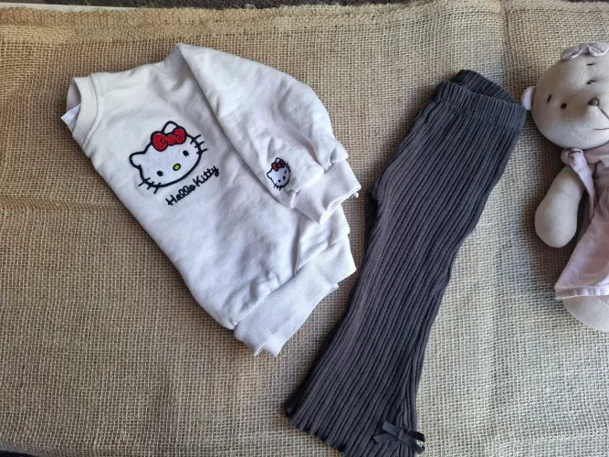 Conjunto Moletom Hello Kitty - Zara - 1 ano