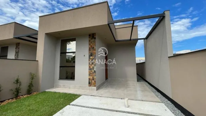 Excelente casa com 03 quartos, sendo 1 suíte no Bairro Jardim Icaraí