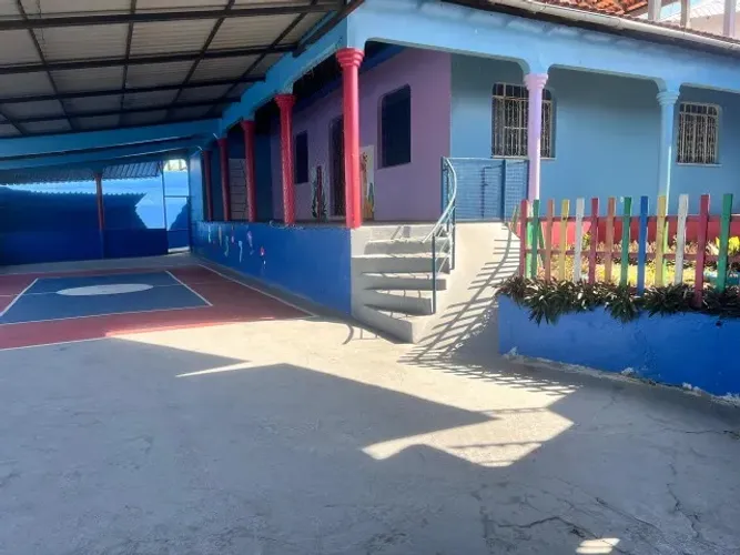 Prédio funcional para Escolas c/ 6 Salas proximo da Nilton Lins