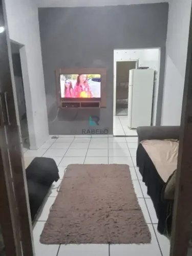 CASA COM TERRENO INTEIRO NO SANTA EDWIRGES EM LORENA-SP