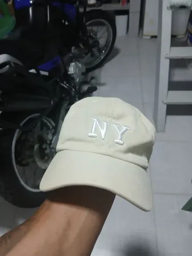 Boné padrão NY