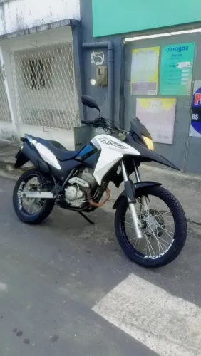 XRE 300 2016