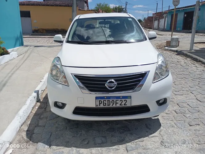 Nissan Versa SL 1.6 16V Flex Fuel 4P Mec. 2013