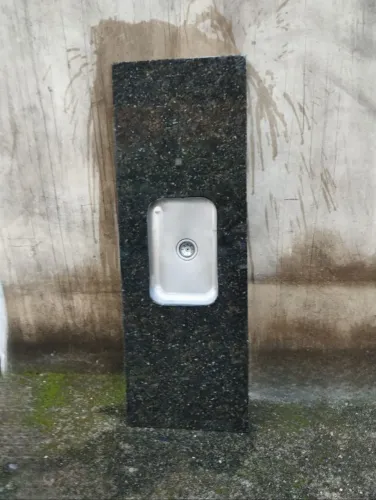 Pia de mármore 180 X 70