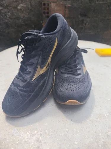 Mizuno preto novo