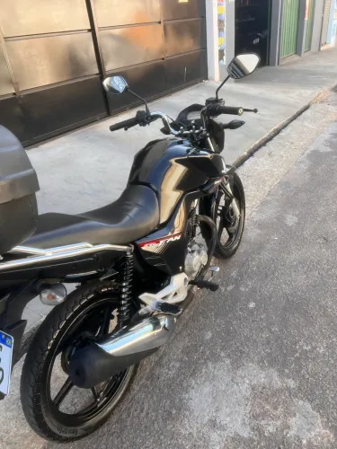 Moto a venda