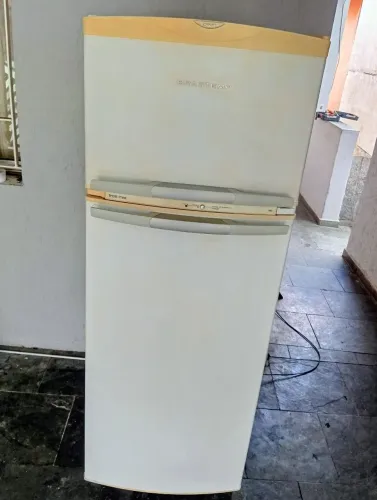 Geladeira Brastemp claen Frost Free 350 litros