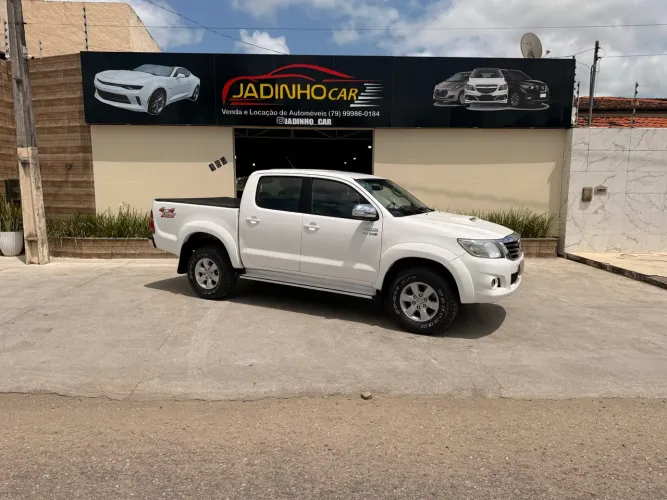 Toyota Hilux CD SRV D4-d 4X4 3.0 TDI Diesel AUT 2013