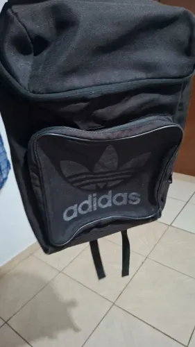 Mochila Adidas para notebook o que você quiser
