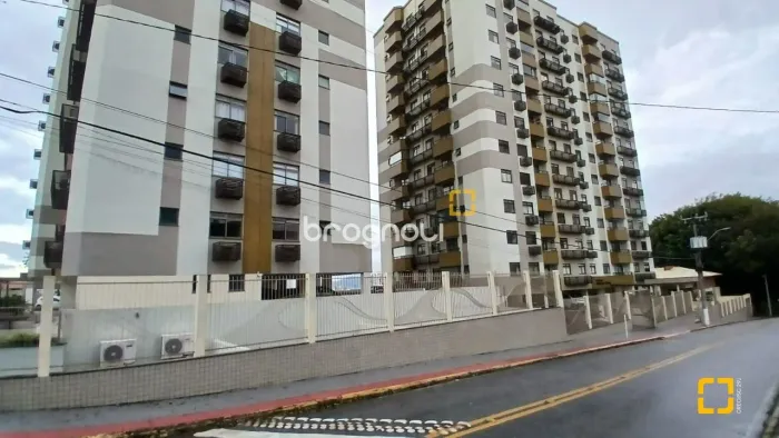 Apartamento 3 quartos em Florianópolis SC