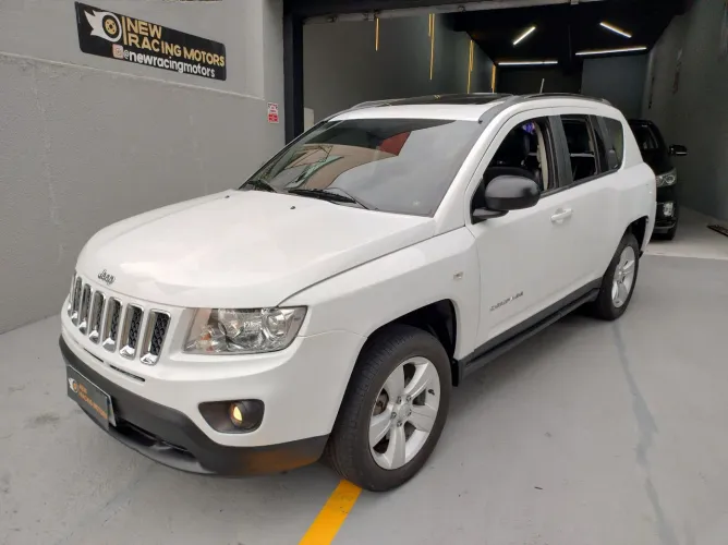 Jeep Compass Sport 2.0 16V 156cv 5P 2013
