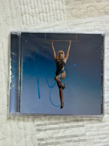 Autografado CD Miley Cyrus Endless Summer Vacation