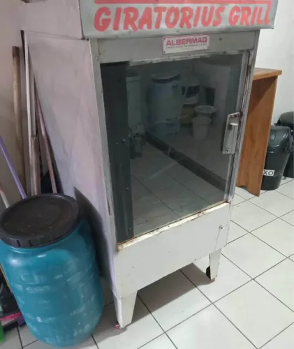 Vendo máquina de assados