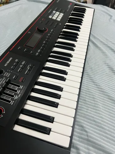 Roland XPS 30 