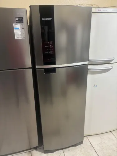 Geladeira Brastemp 220V muito bem conservada