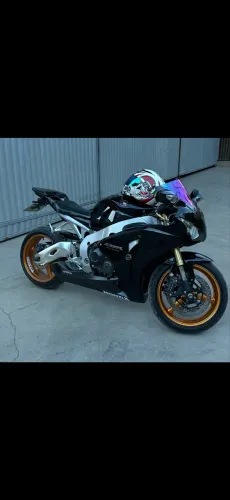Vendo Honda Cbr  1000rr Fireblade 