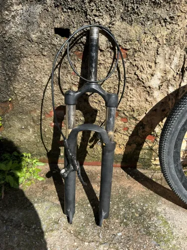 Suspensão brutos e freio mt200