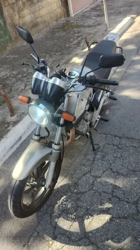 Cbx Twister 250, único dono, moto em excelente estado de conservação.