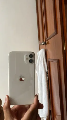 iPhone 11 em perfeito estado