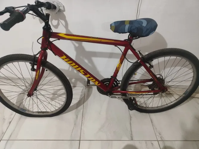 Vendo uma bicicleta