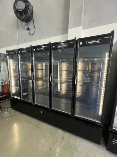 Geladeira expositora 5 portas frios e laticínios - pronta entrega