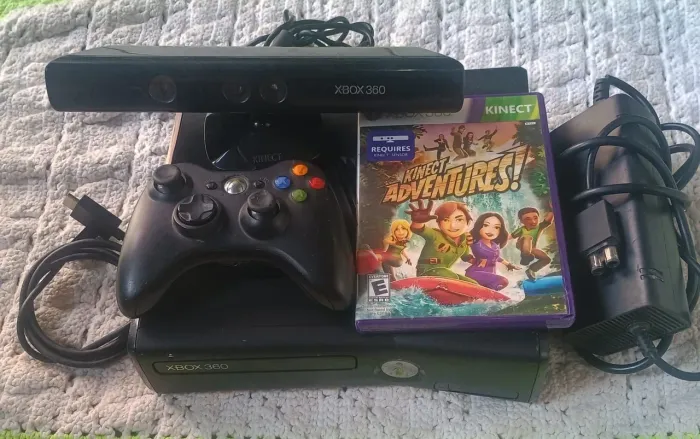 Xbox 360 slim com jogos