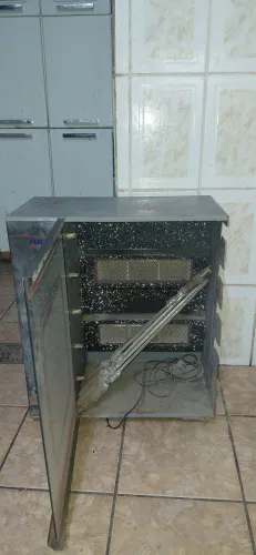 Churrasqueira tipo frangueira