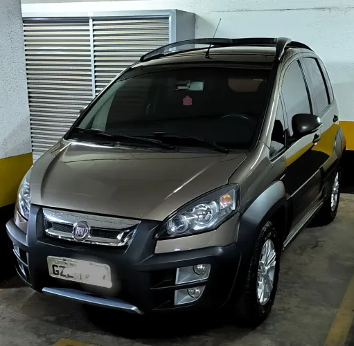 Fiat Idea Adv./ Adv.lock.dualogic 1.8 Flex 5P 2012