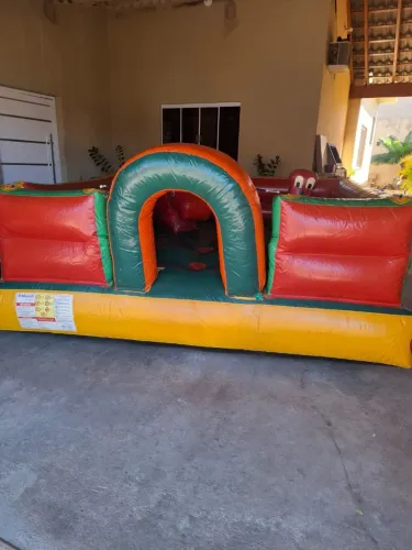 Vende-se brinquedo inflável