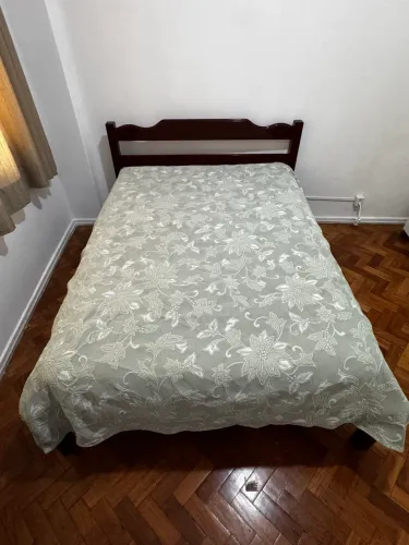 Cama de casal com colchão