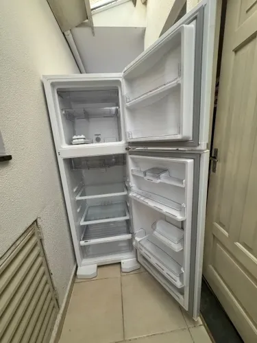 Geladeira Brastemp 375L (Usada menos de 1 ano)