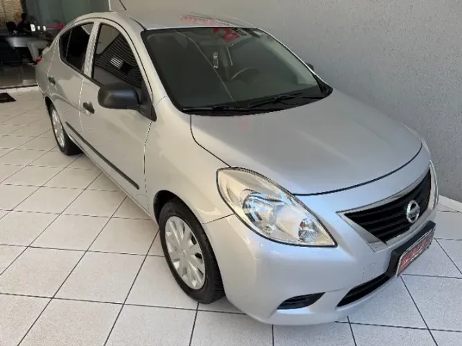 Nissan Versa S 1.6 16V Flex Fuel 4P Mec. 2012