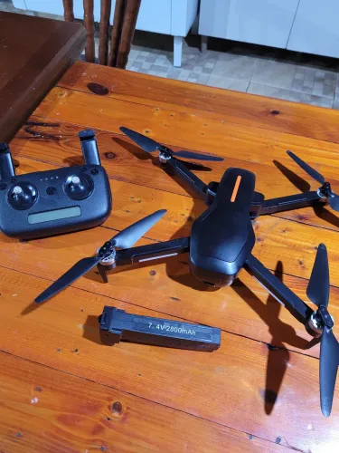 Drone SG 906 parcelo no cartão.