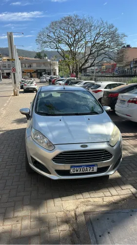 Ford Fiesta SE 1.6 8V Flex 5P 2014