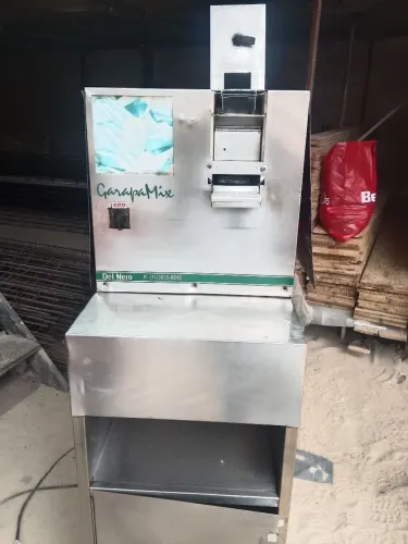 Vendo máquina de caldo de cana 
