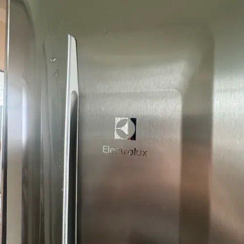Geladeira Electrolux DC51X de 475 Litros em Inox é um modelo duplex