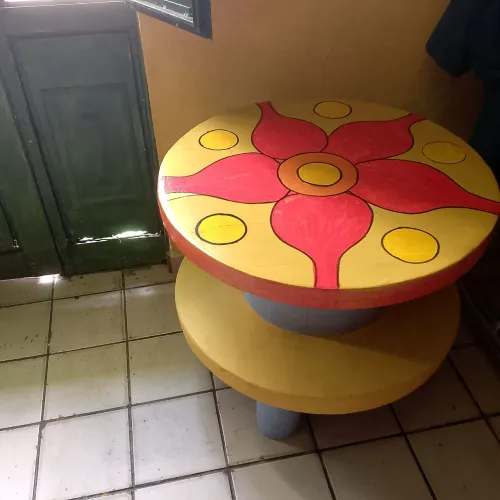Mesa carretel pequena 