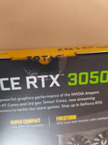 Placa de video RTX 3050 6GB - Lacrada