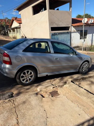 Chevrolet Astra 2.0/ CD/ Sunny/ GLS 2.0 8V 3P 2002
