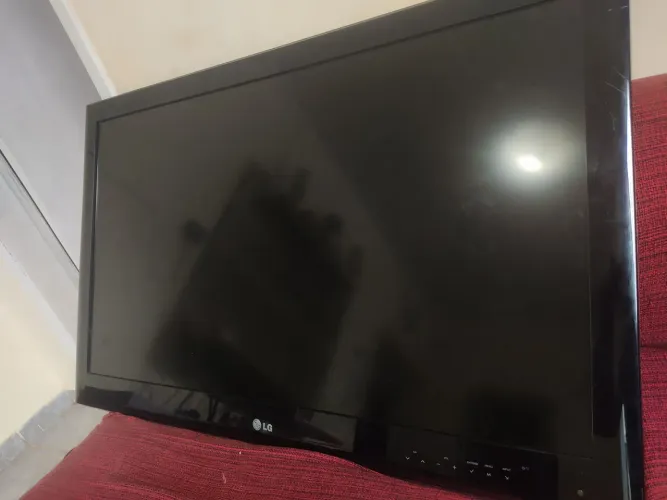 Televisão LG 37 pol Funcionando <br>**** Funcionando****<br>retirada no Riacho Fundo 2